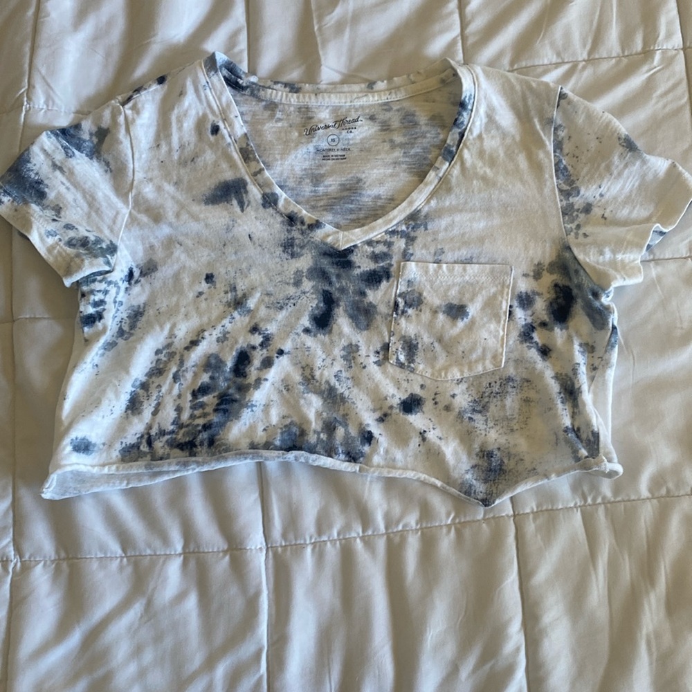 cropped tee